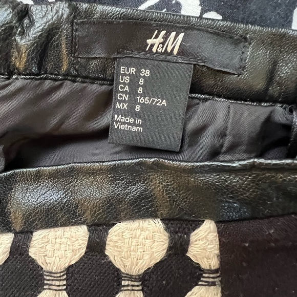 3 size 8 skirt bundle - Picture 4 of 8